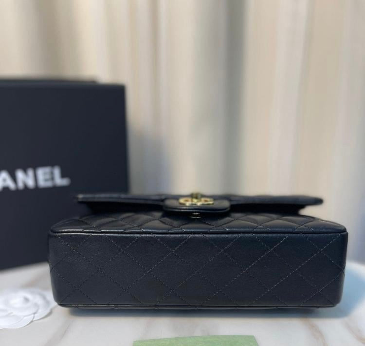 Chanel Classic Flap Bag – Medium