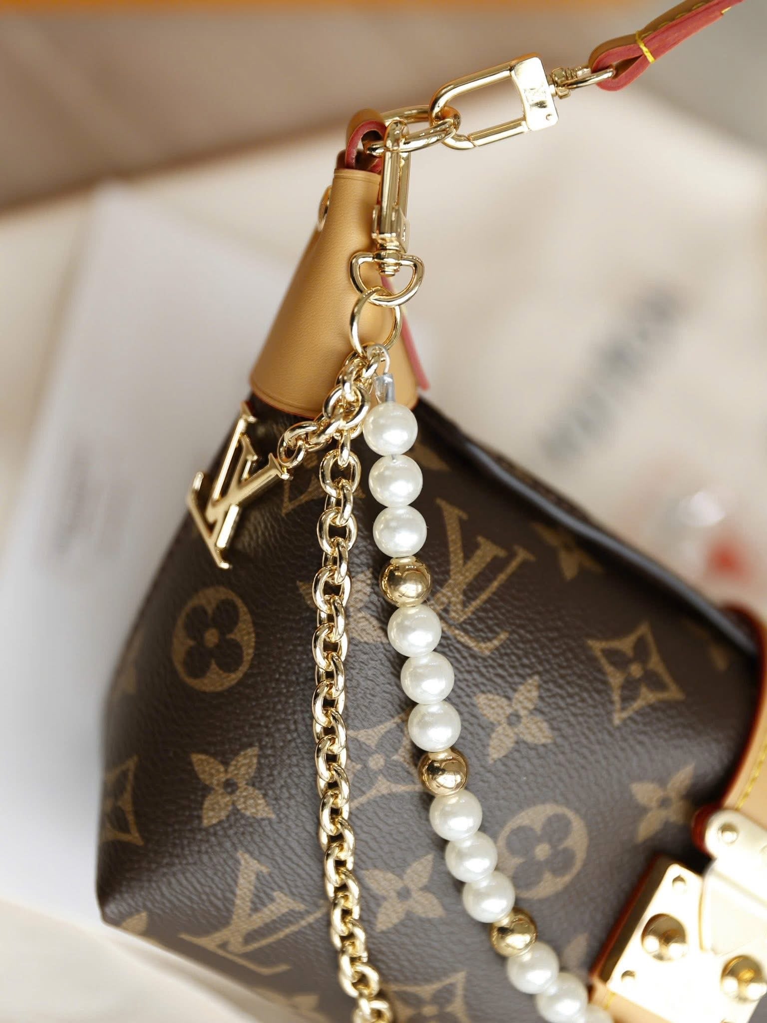 Louis Vuitton Pochette Métis Monogram