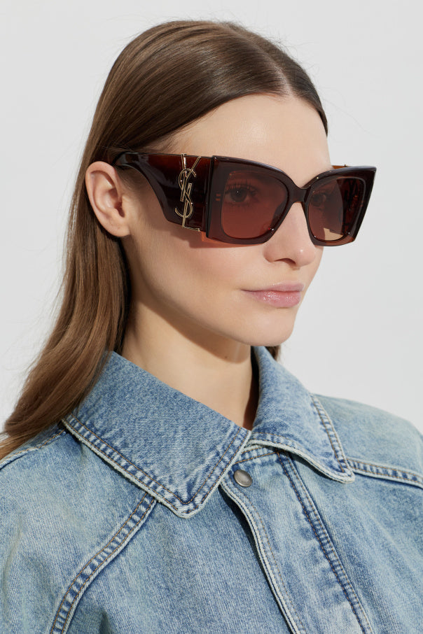 sua　SAINT LAURENT サングラス ブラック ゴールドロゴ Saint Laurent Oversized YSL Logo Sunglasses – Black & Gold – Lina Chic