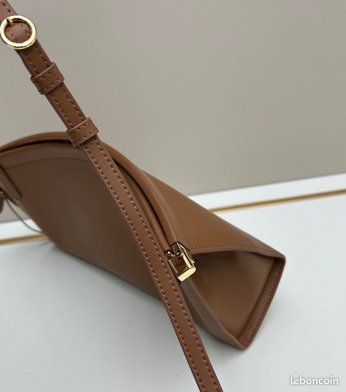 Alaïa Le Click Small Leather Shoulder Bag