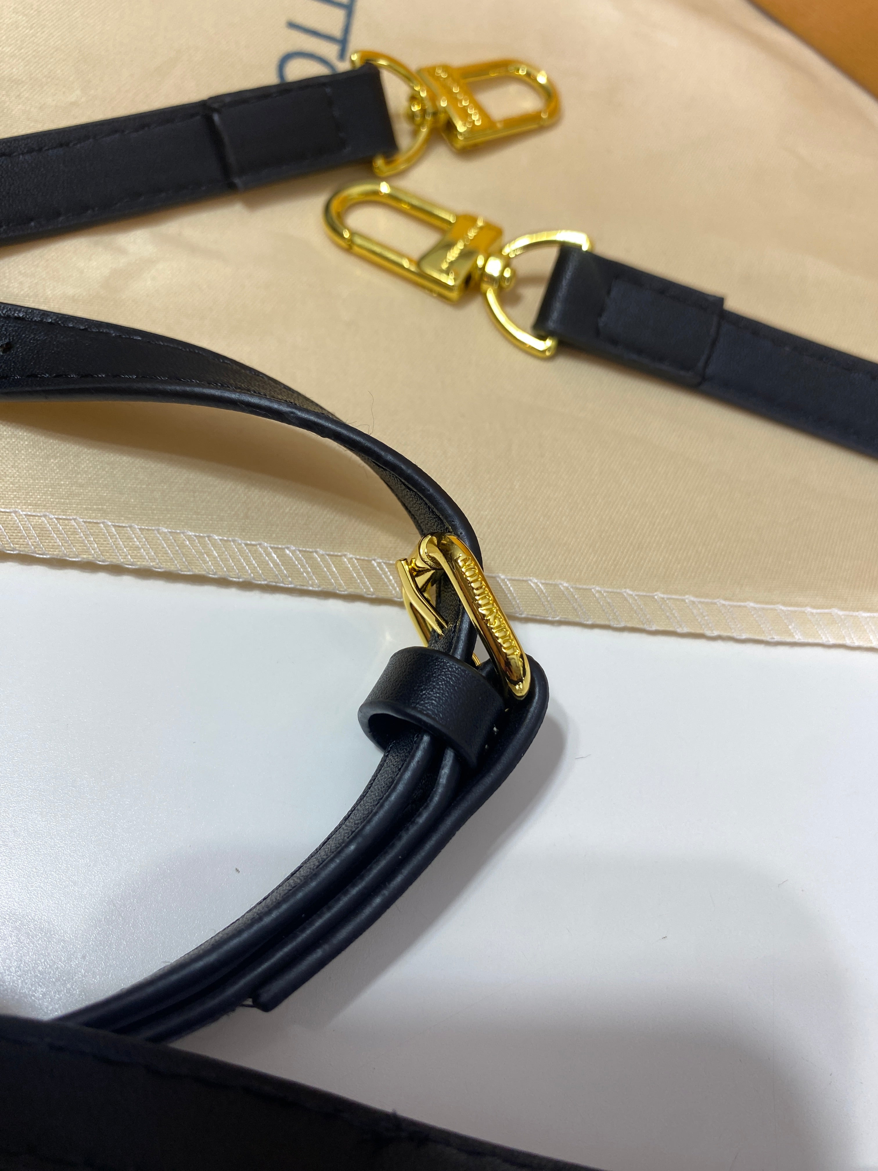 Louis Vuitton Speedy Bandoulière 20