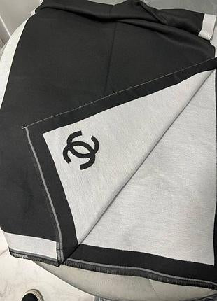 Chanel – Luxury Silk-Feel Double-Face Scarf