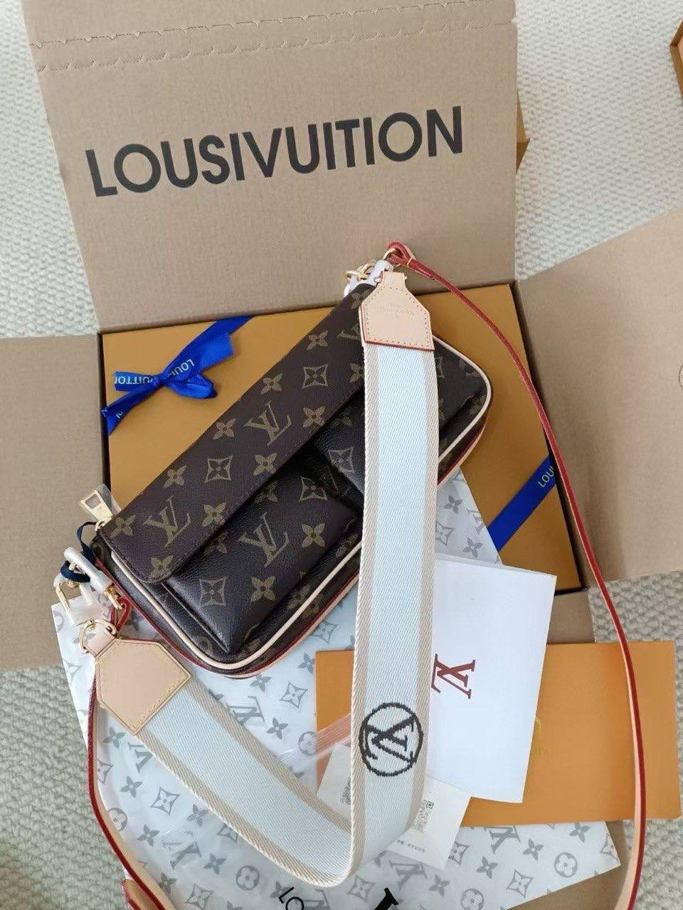 Louis Vuitton Monogram Multi Pochette Accessoires