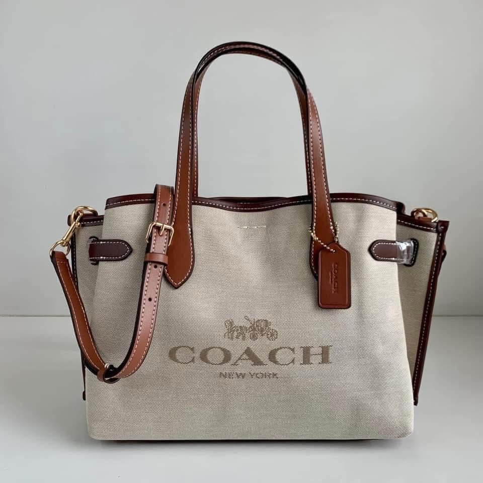 Coach Hanna Carryall