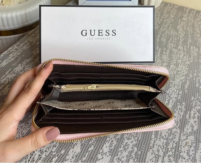 GUESS wallet