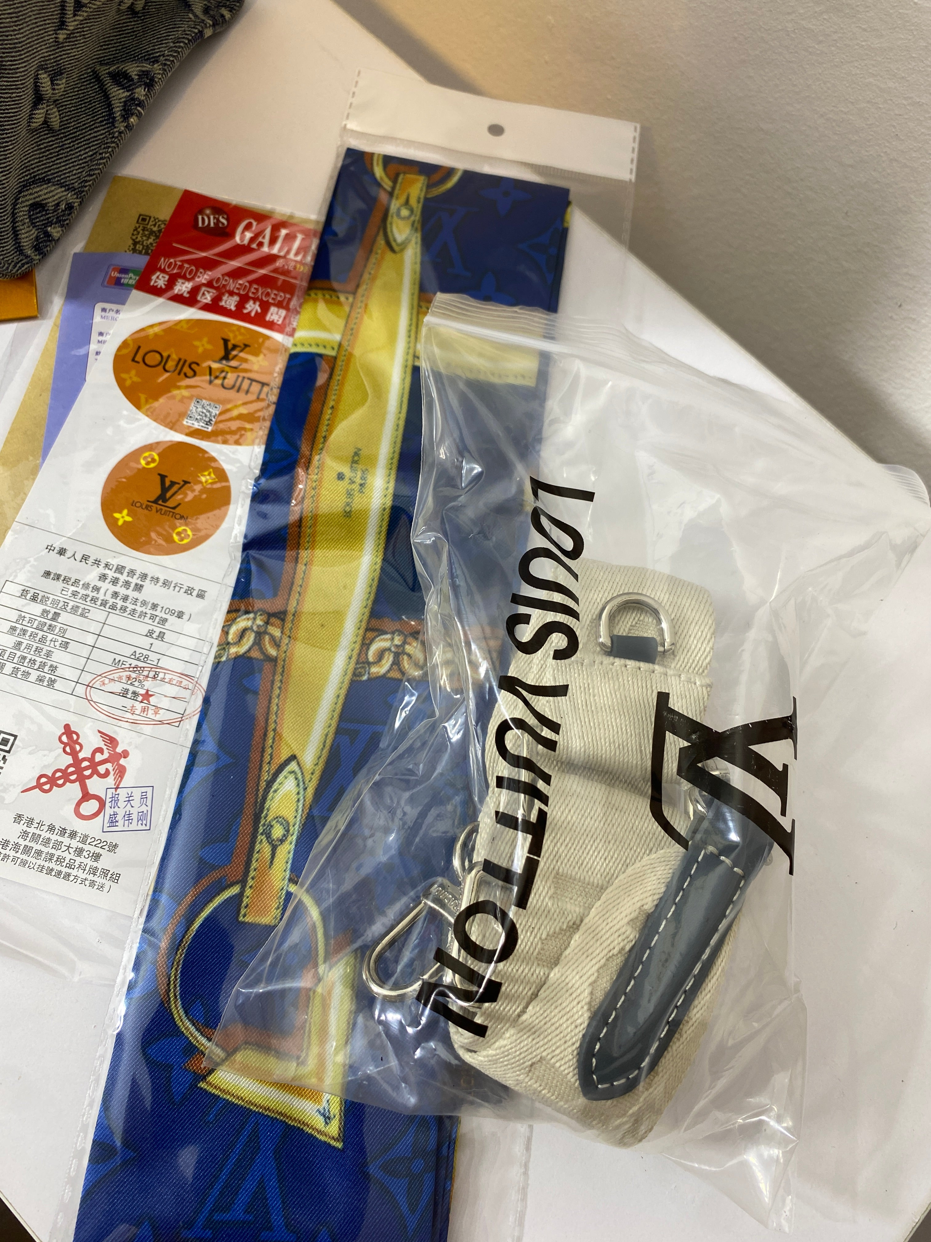 Louis Vuitton Onthego MM – Monogram Empreinte Denim