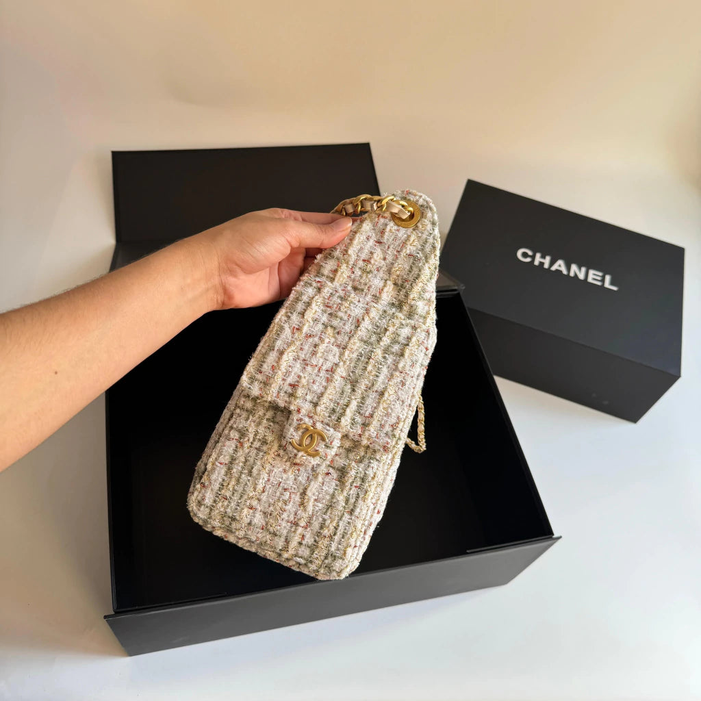 CHANEL 25 Tweed Hobo Bag