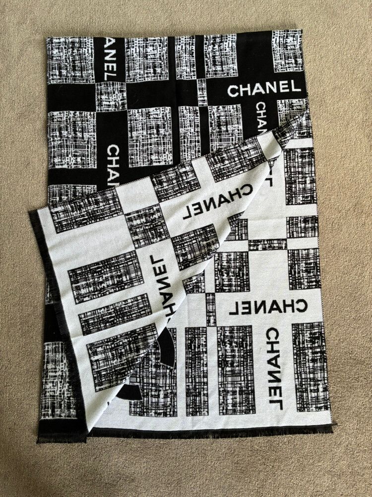 Chanel – Double-Face Signature Shawl