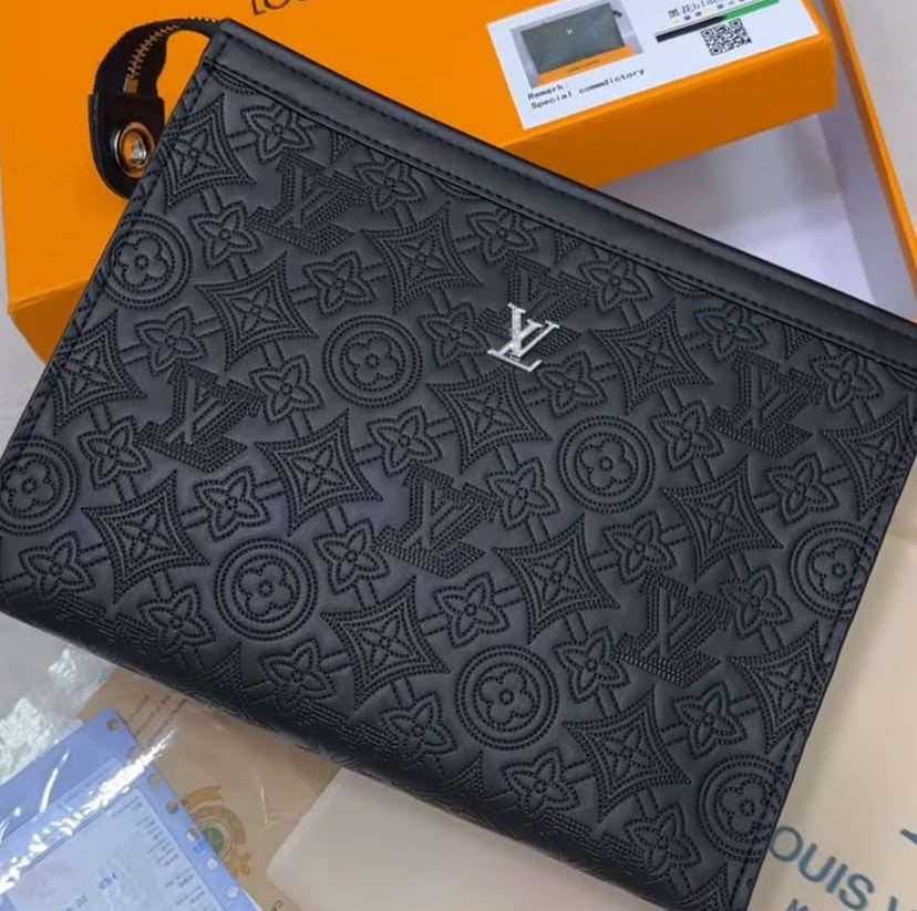 LV CLUTCH