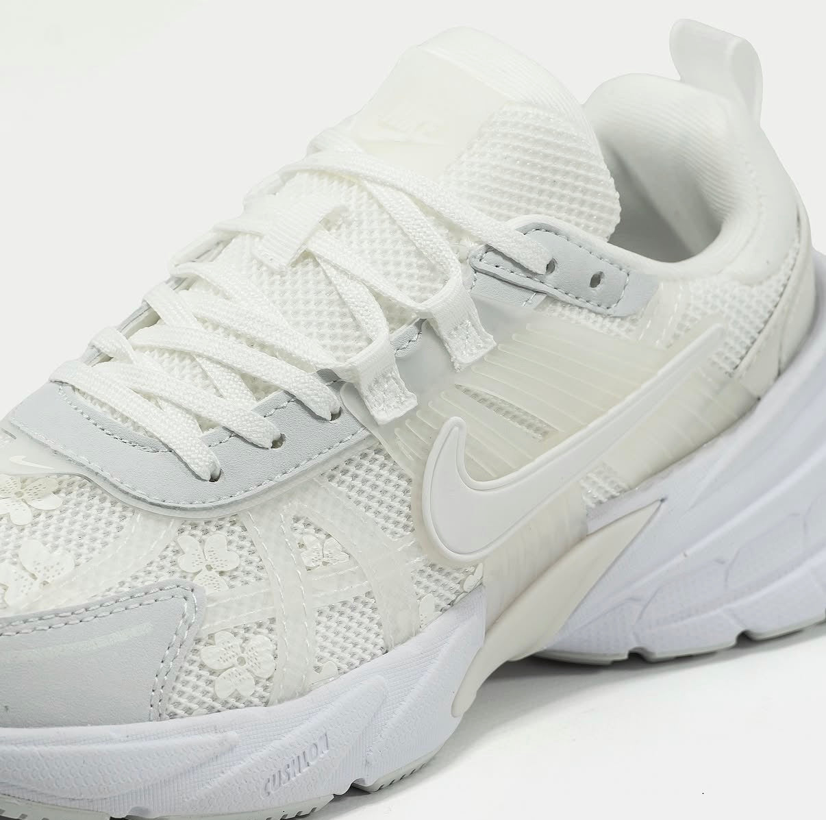 Nike V2K Run Summit White