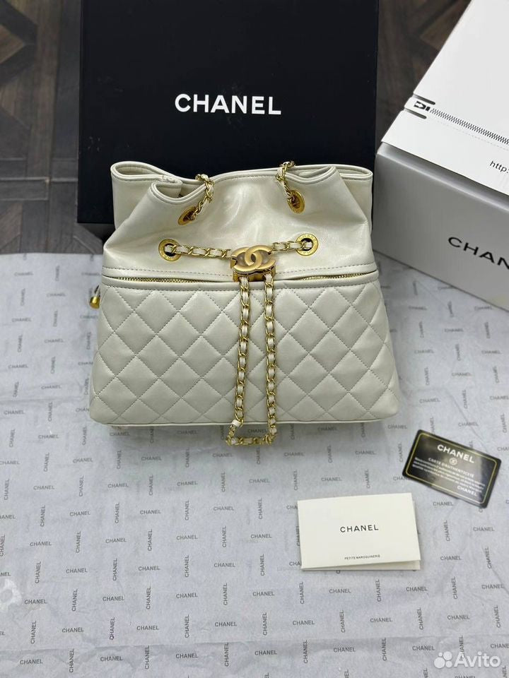 Chanel Vintage CC Chain Tote Bag