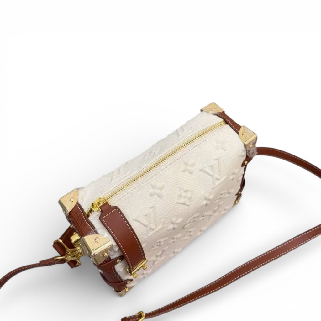 Louis Vuitton Coussin Pochette – White