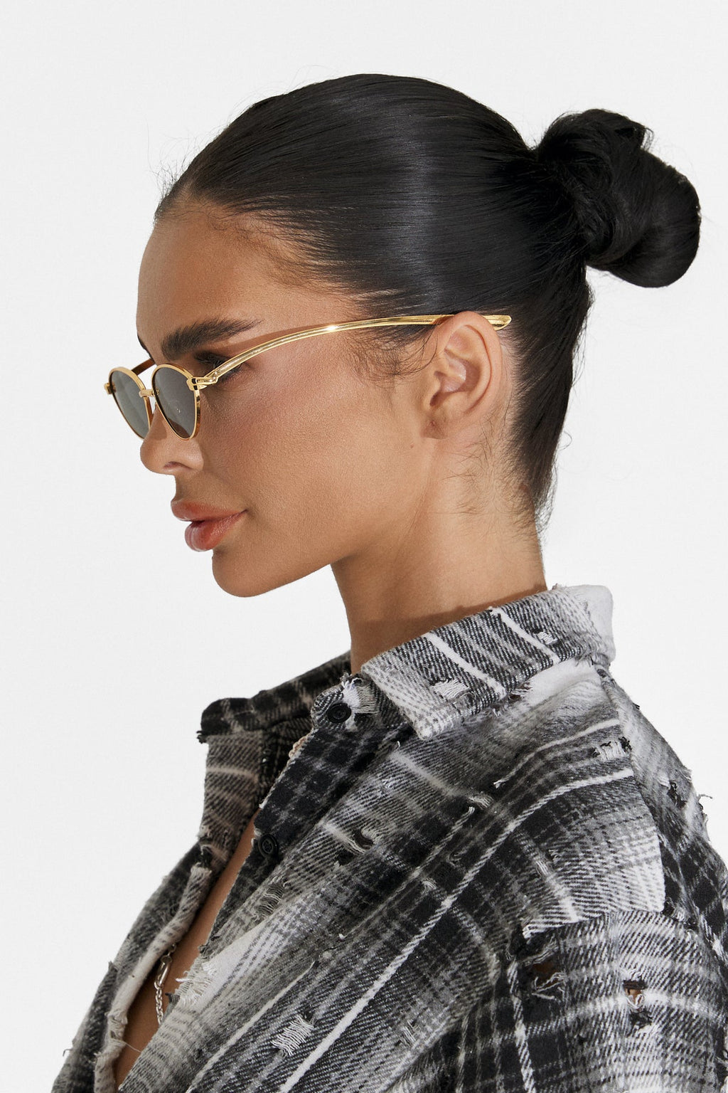 Bottega Veneta Oval Sunglasses