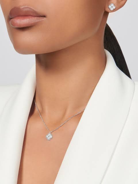 Van Cleef Vintage Alhambra pendant Silver Necklace