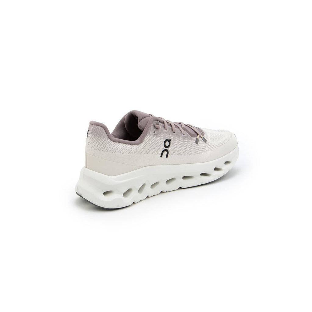 On Running Cloudsurfer Sneaker