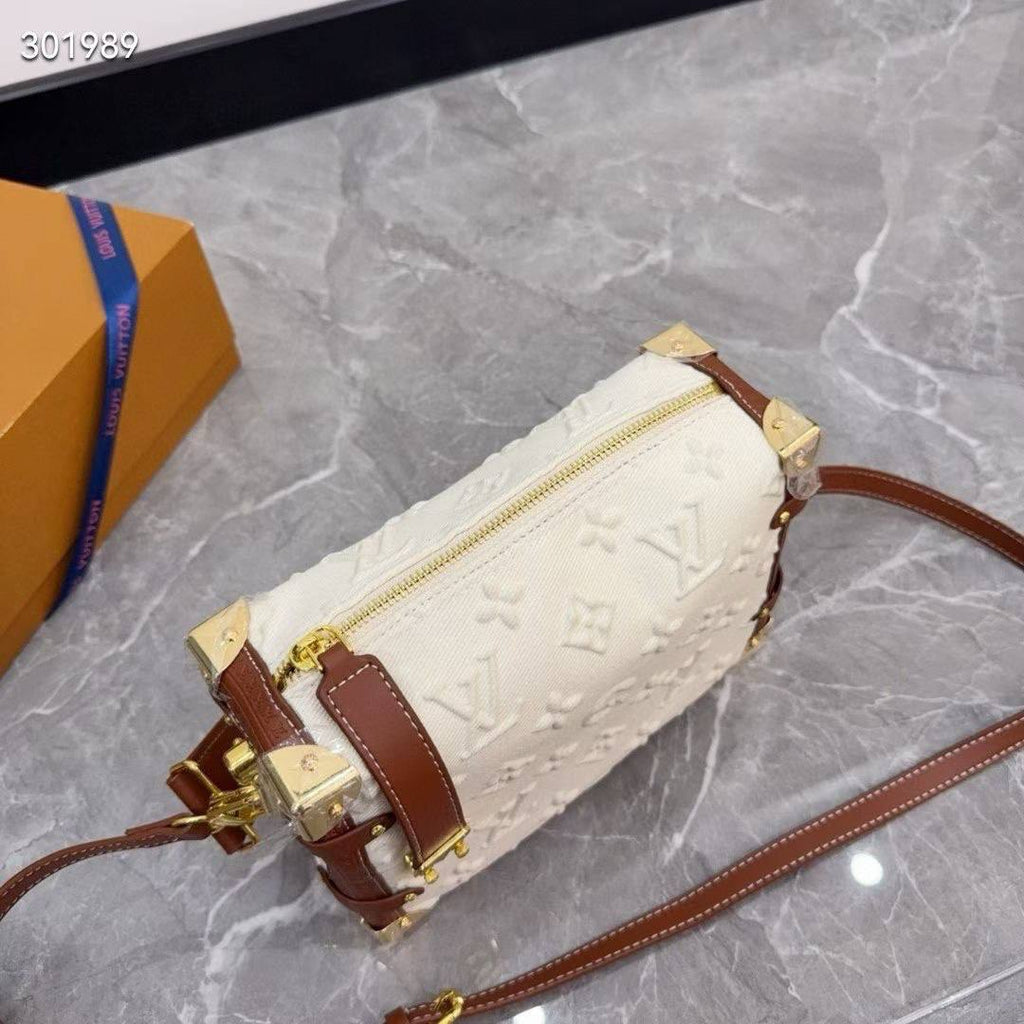 Louis Vuitton Coussin Pochette – White