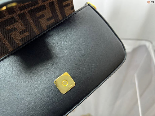 FENDI BAG ( small size)