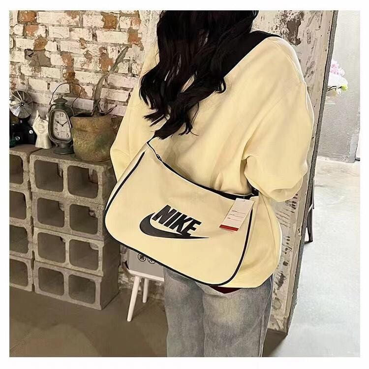 Nike Heritage Canvas Crossbody Bag