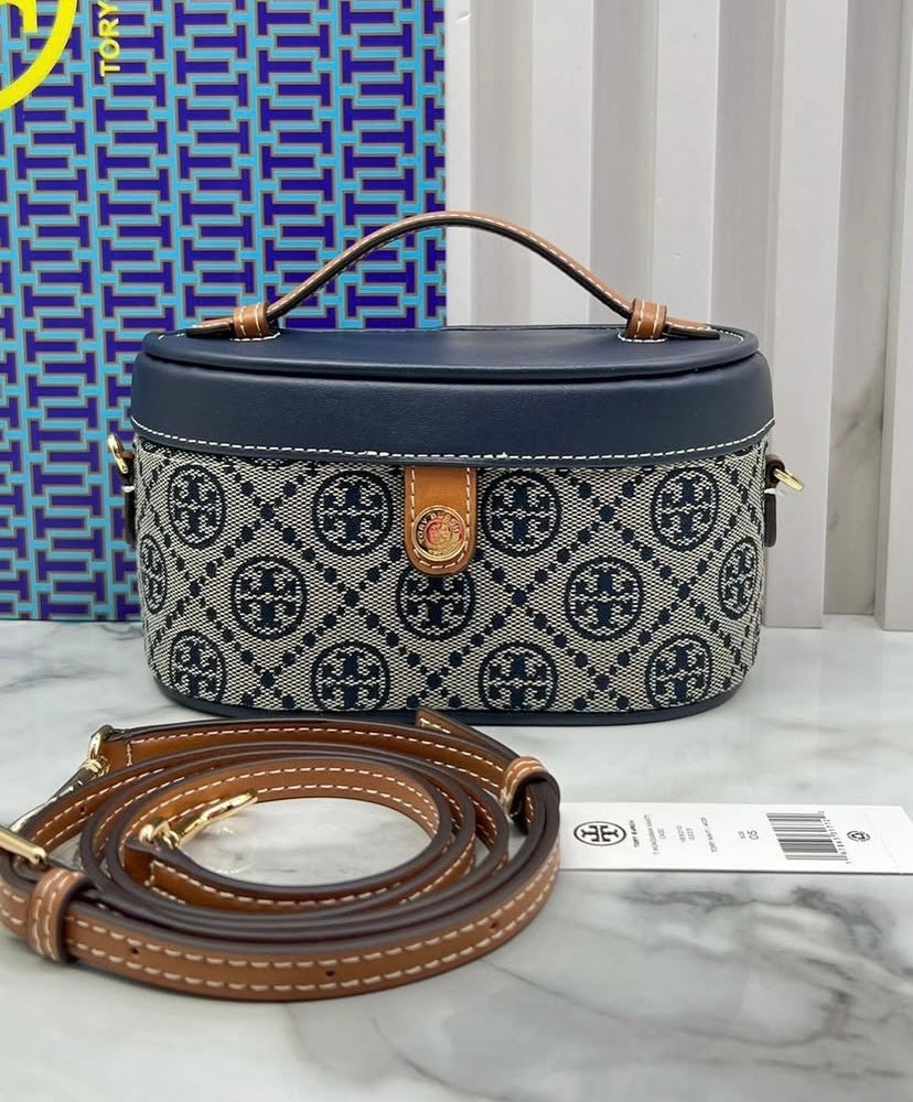 Tory Burch T MONOGRAM VANITY CASE