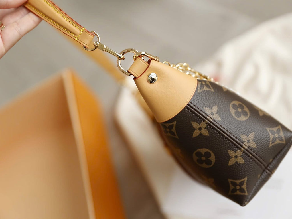 Louis Vuitton Pochette Métis Monogram