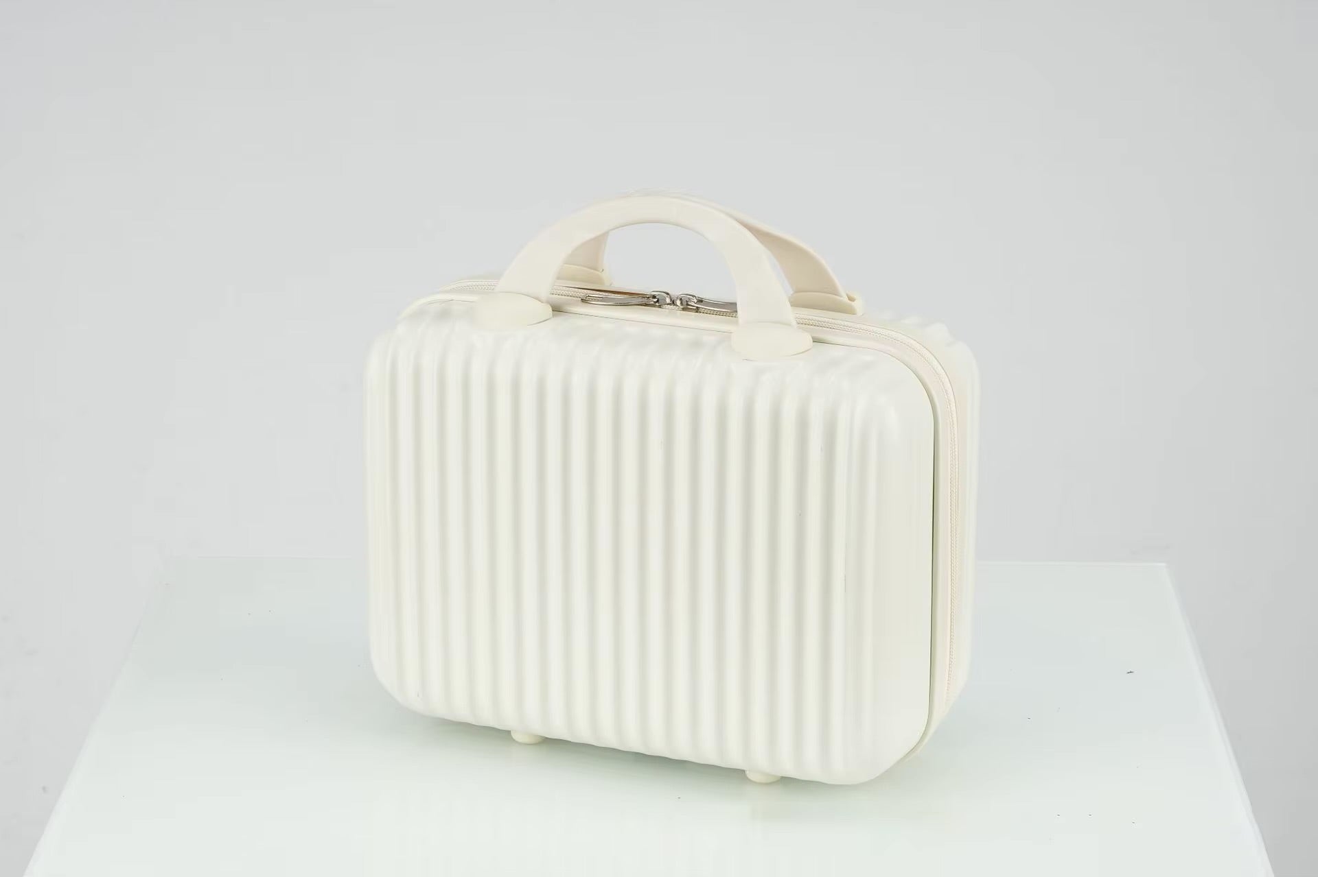 Travel Makeup & Cosmetic Case