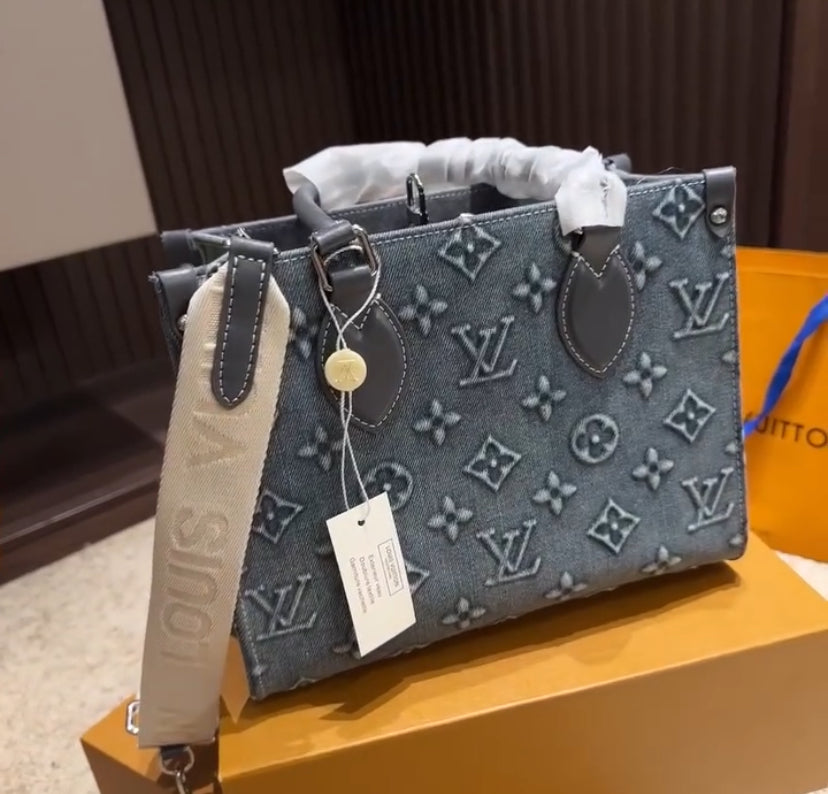 Louis Vuitton Onthego MM – Monogram Empreinte Denim