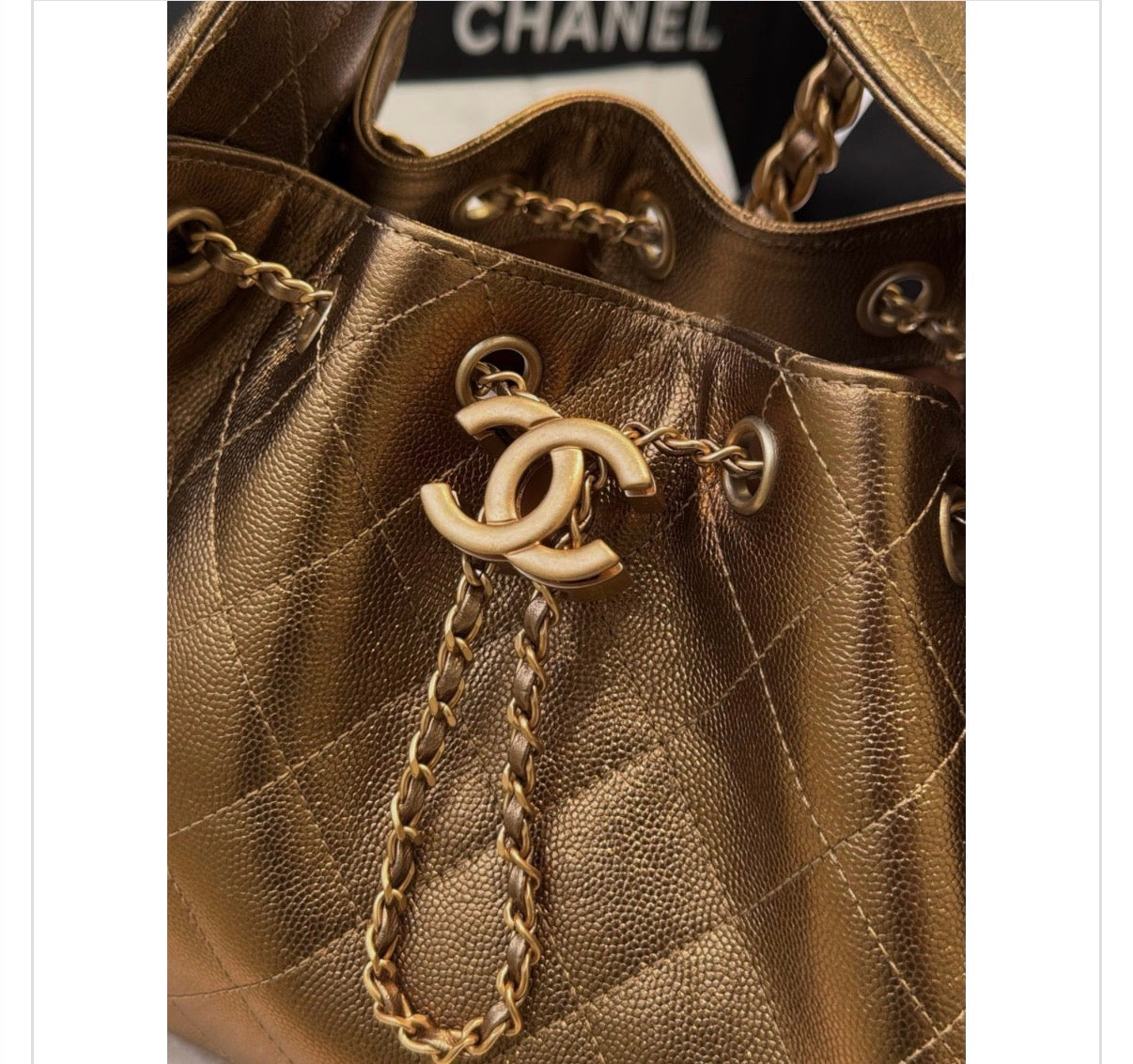 CHANEL Caviar Quilted 25 Handbag
