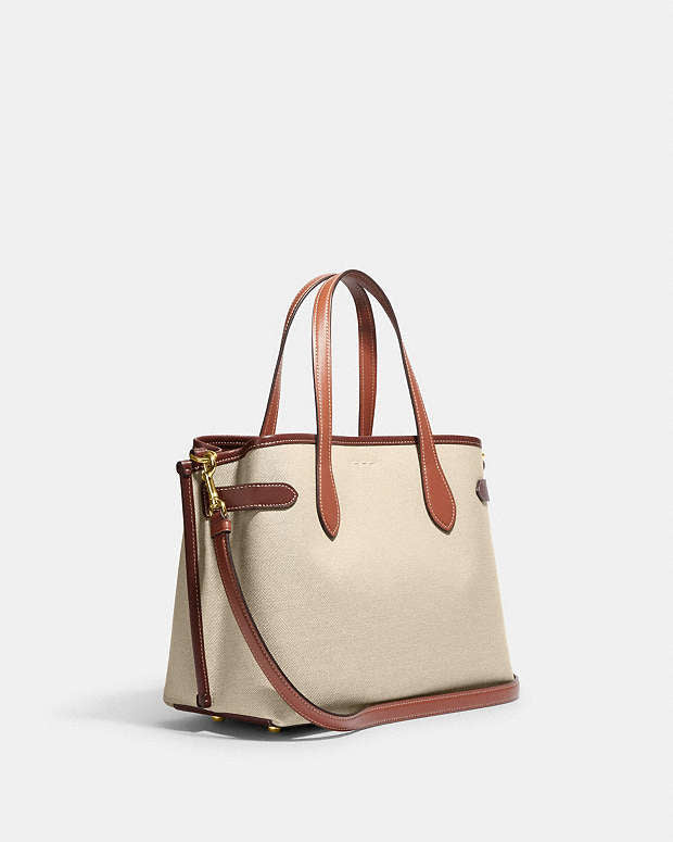 Coach Hanna Carryall
