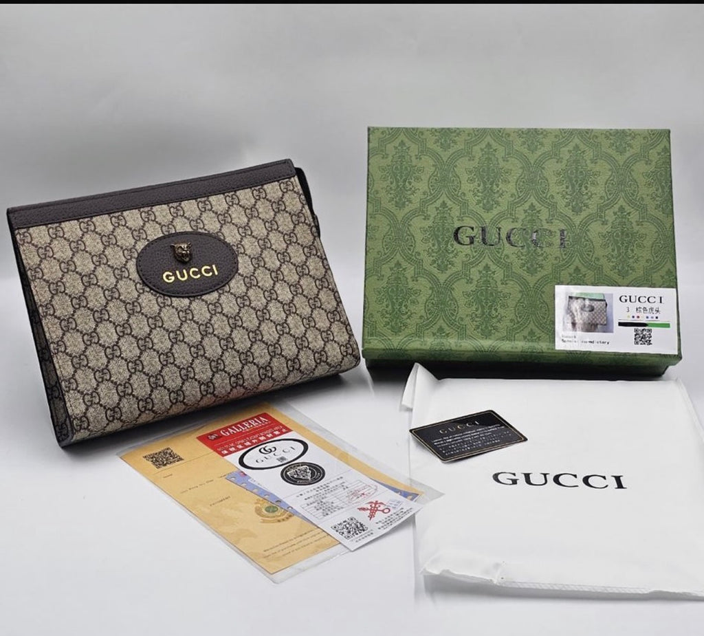 Gucci Neo Vintage GG Supreme Pouch (Tiger Head Logo)