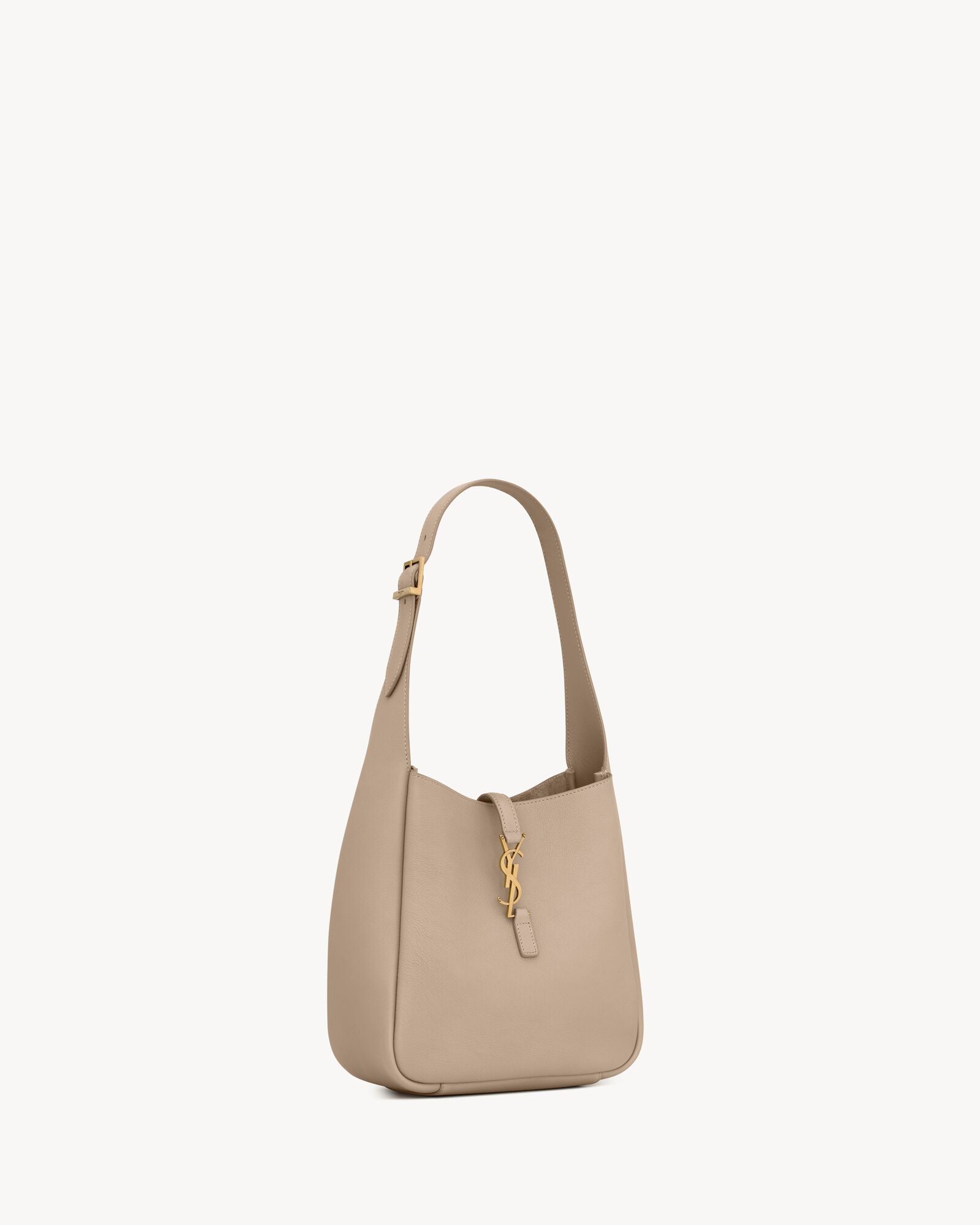 Saint Laurent LE 5 À 7 Hobo Bag in Smooth Leather