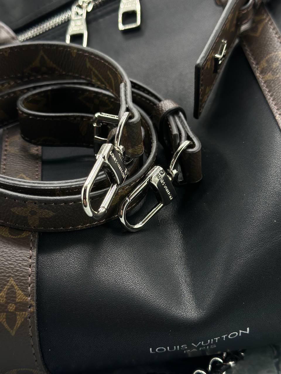 Louis Vuitton Keepall Bandoulière – Leather Travel Bag
