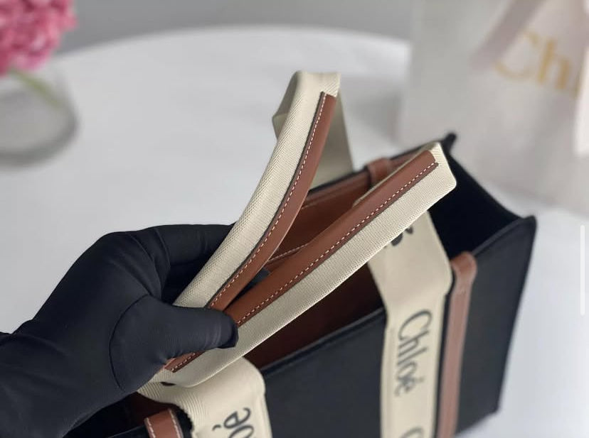 Chloé Medium Woody Tote Bag In Linen