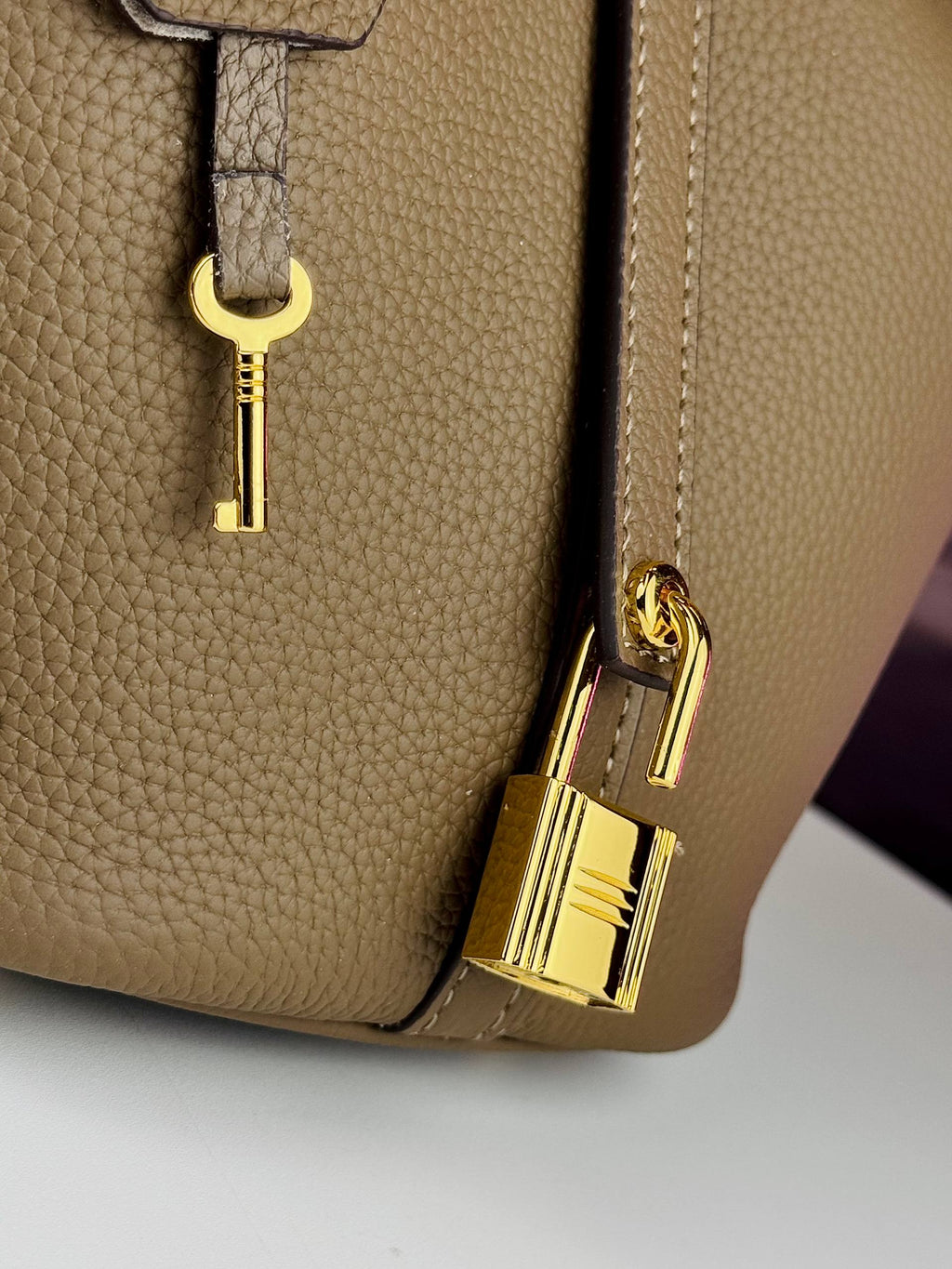 HERMÈS Picotin Lock 18 Bag in Clemence Leather