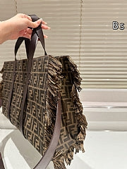 FENDI FF-logo frayed tote bag