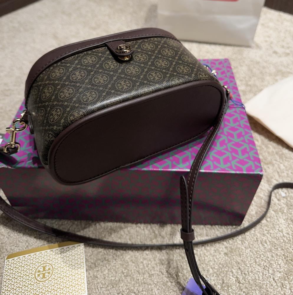 Tory Burch T MONOGRAM VANITY CASE