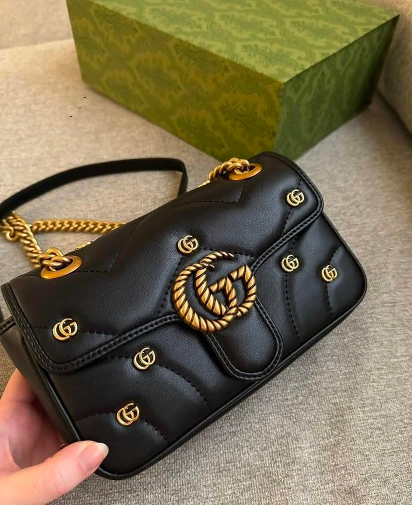 Gucci GG Marmont Shoulder Bag