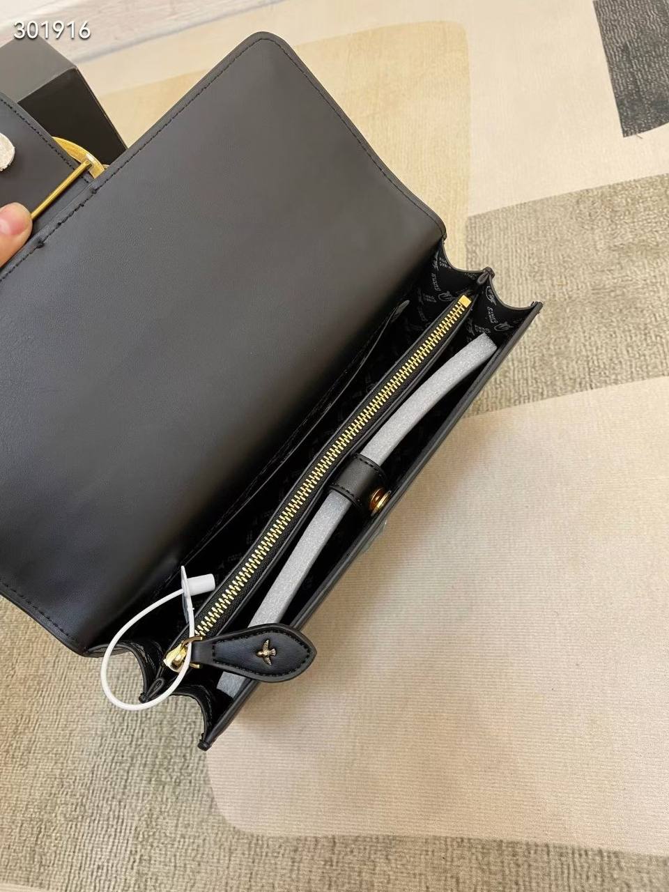 Pinko Love Classic Icon Bag