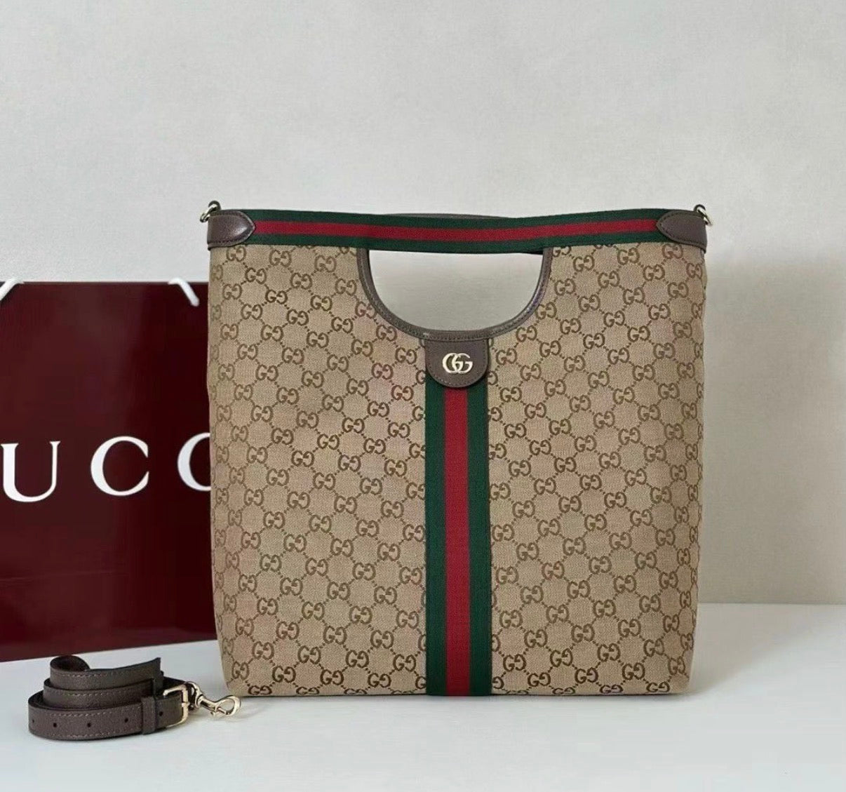 Gucci Ophidia GG Supreme Tote Bag with Pouch