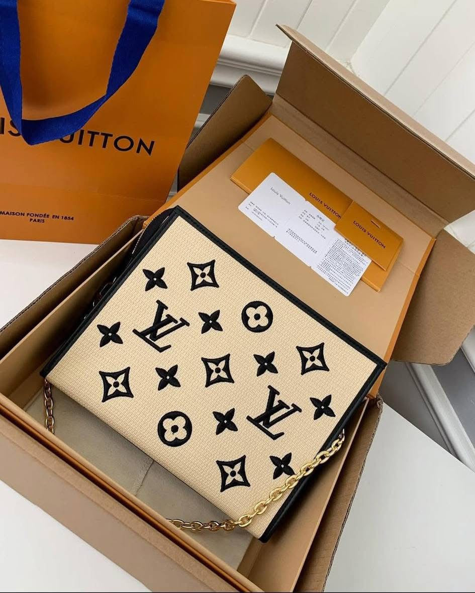LV CLUTCH