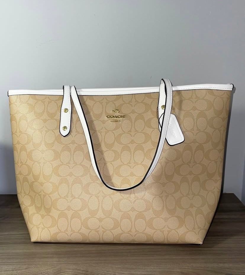 COACH Tote Bag