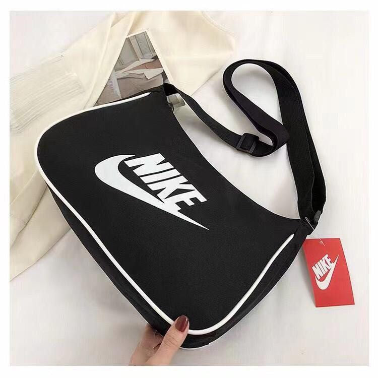 Nike Heritage Canvas Crossbody Bag