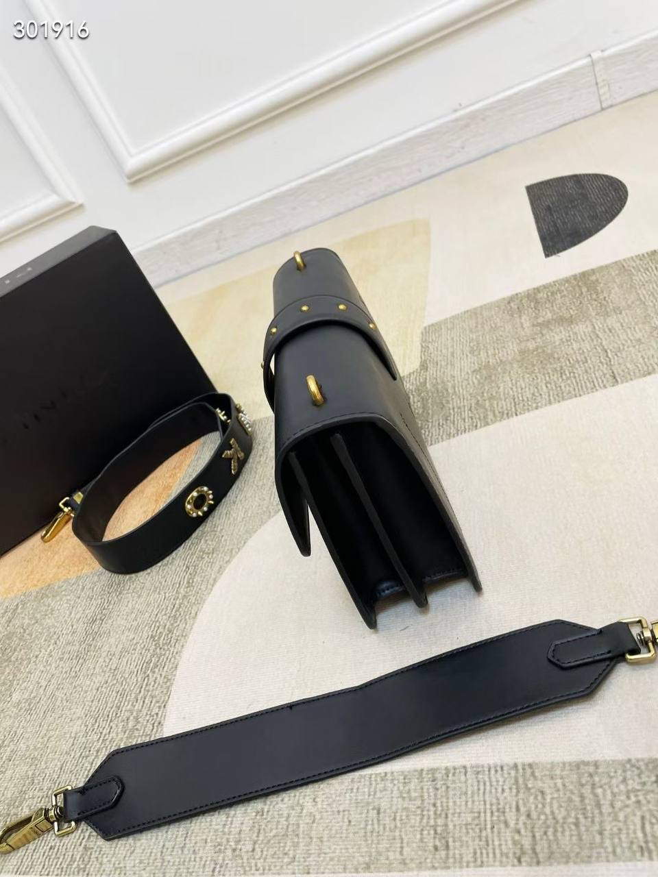 Pinko Love Classic Icon Bag