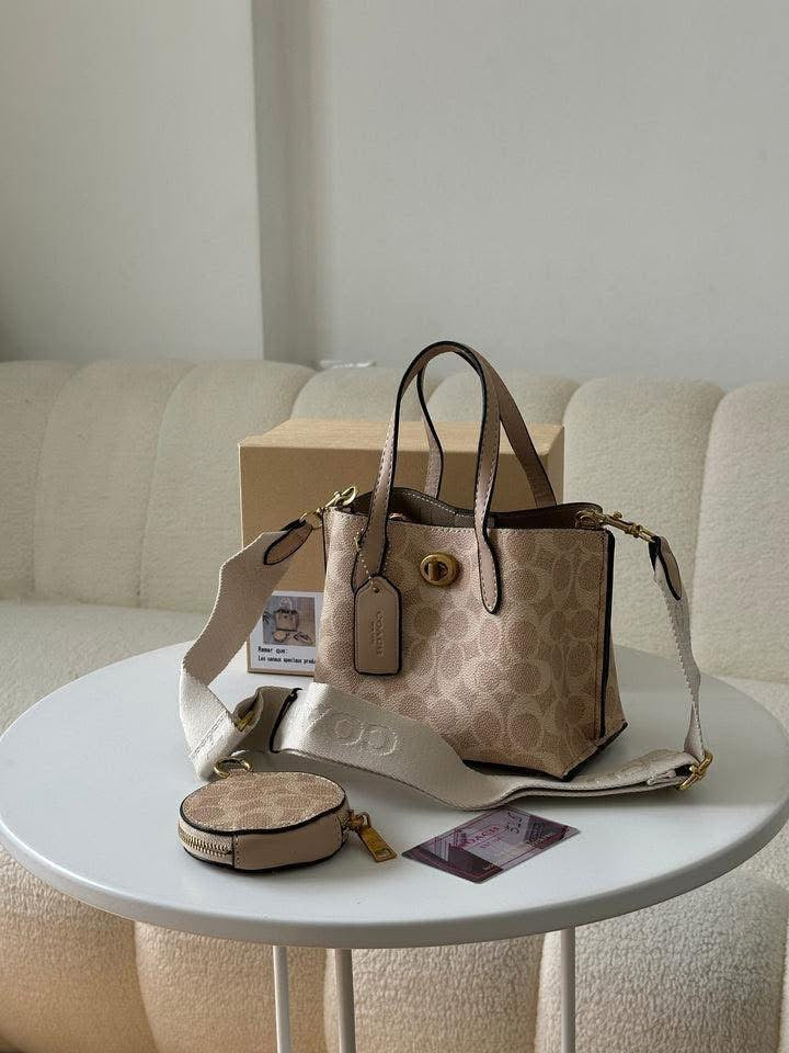 Coach Signature Canvas Tote Bag