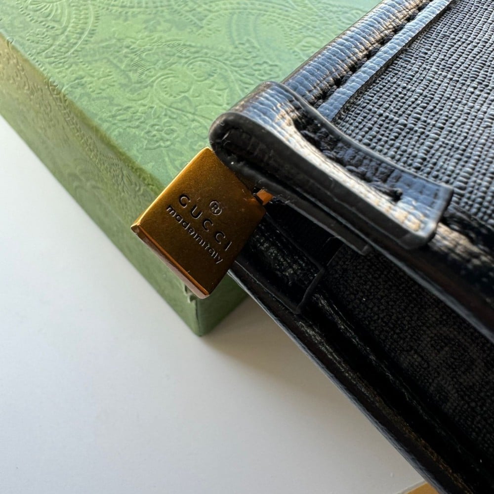 Gucci GG Supreme Pouch