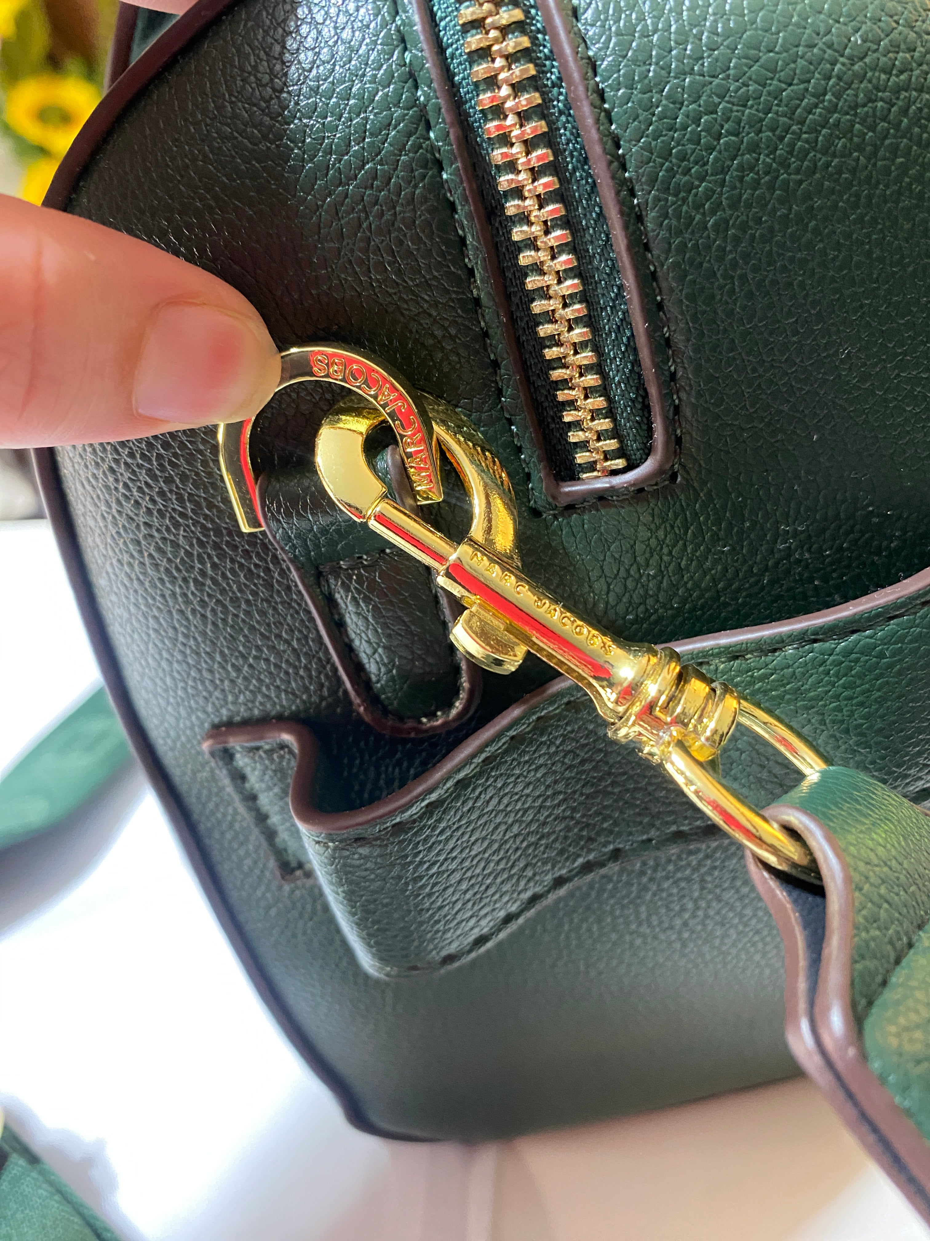 MARC JACOBS The Duffle Bag in Black