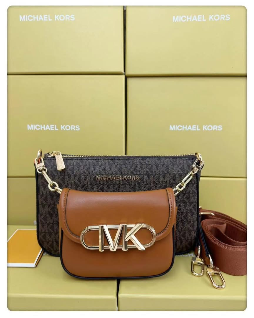 MICHAEL KORS PARKER EMPIRE SIGNATURE LOGO 2-IN-1 CROSSBODY BAG