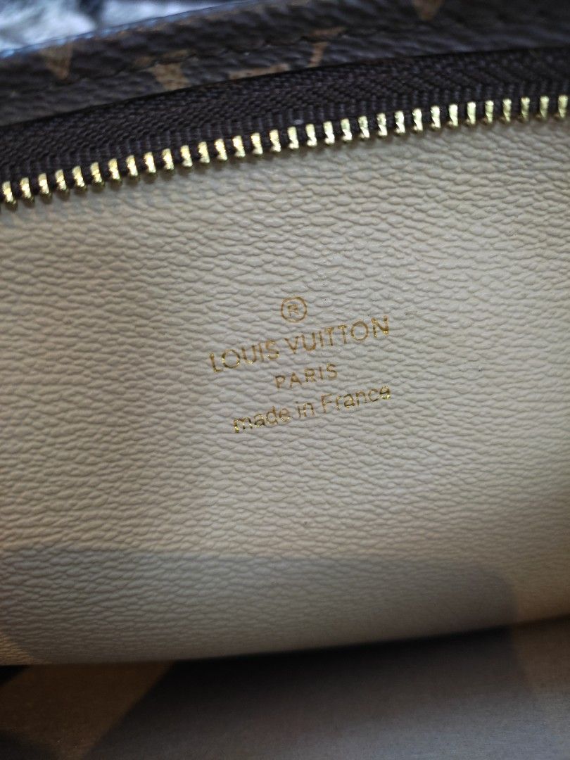 Louis Vuitton Monogram Canvas