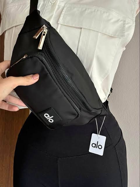 Alo Yoga Belt Bag