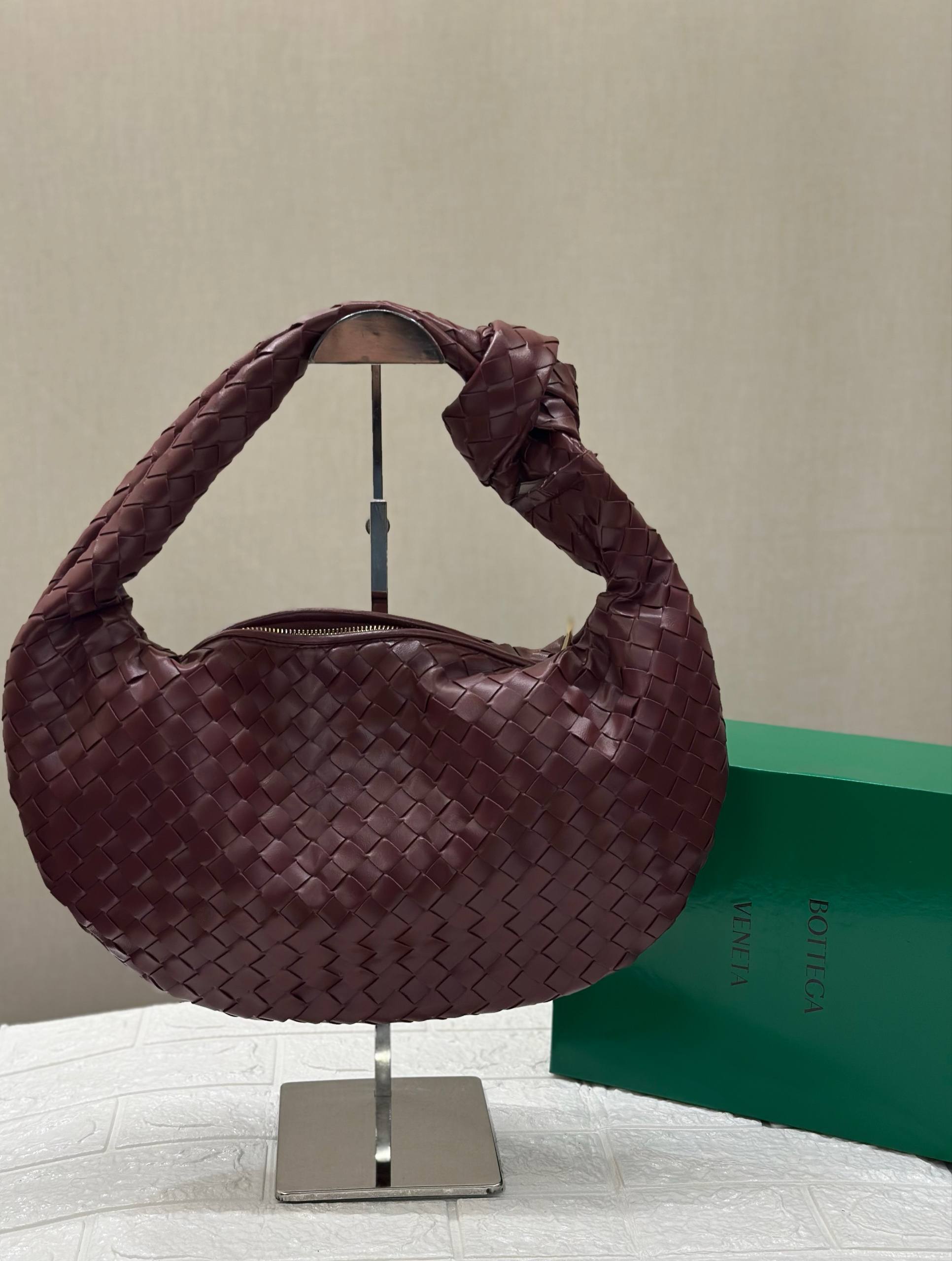 Bottega Veneta Large Intrecciato Hobo Bag
