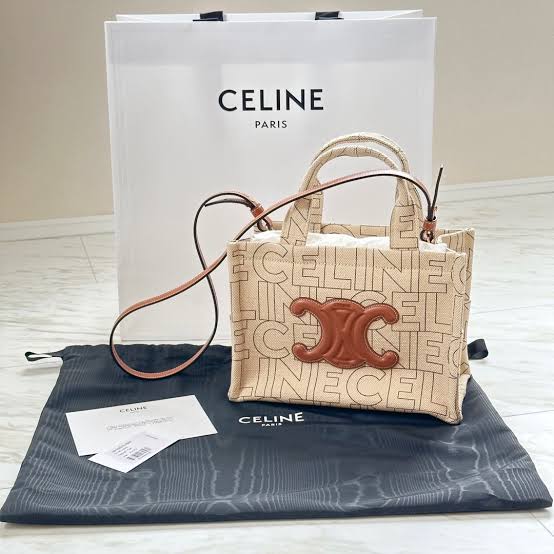 Celine Pre-Owned
Cabas Thais Triomphe Printed Canvas Small tote bag